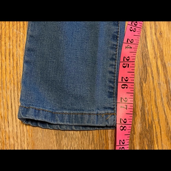 ✨2/$20✨ Distressed Skinny Jean - Picture 6 of 6